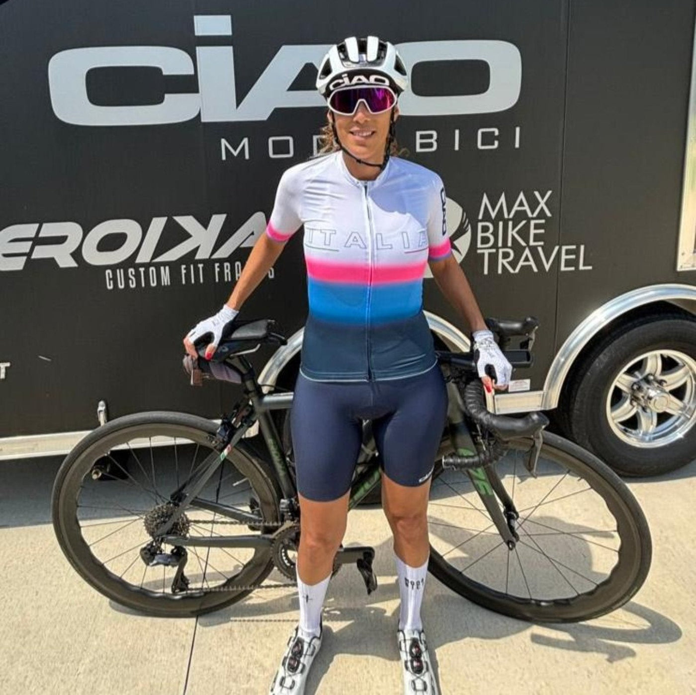 Relax Gara Italia Unisex Jersey White & Pink