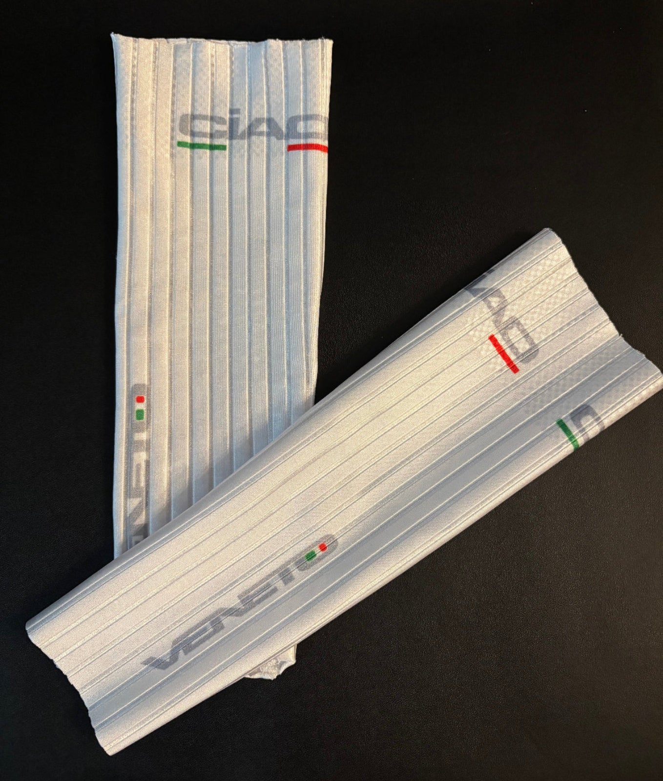 AERO CALF SLEEVES WHITE