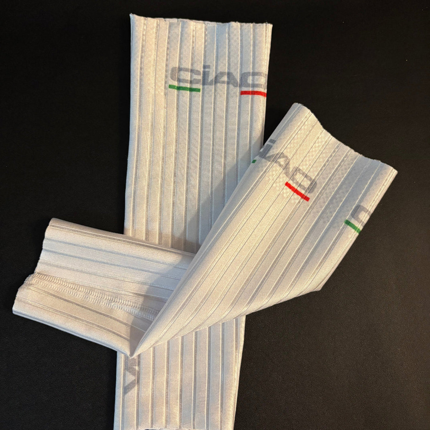 AERO CALF SLEEVES WHITE