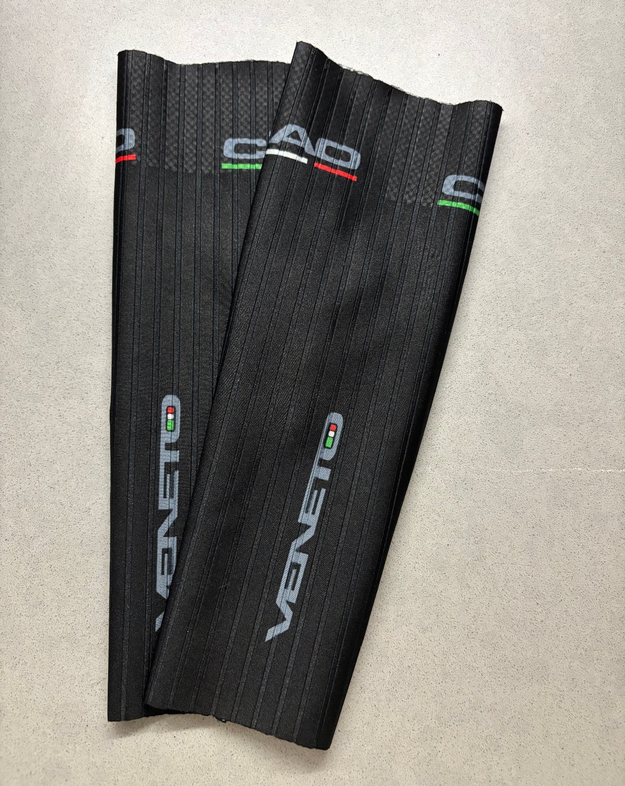 AERO CALF SLEEVES BLACK